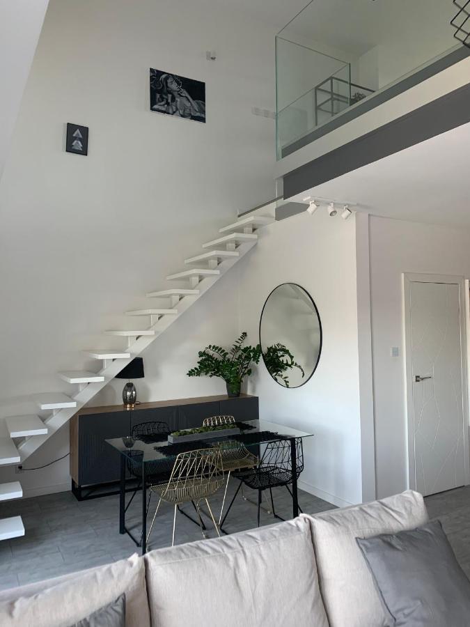 Ekskluzywny Penthouse Z Ogrodem W Centrum Lodzi Esterno foto