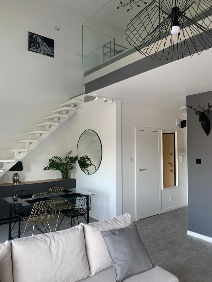 Ekskluzywny Penthouse Z Ogrodem W Centrum Lodzi Esterno foto