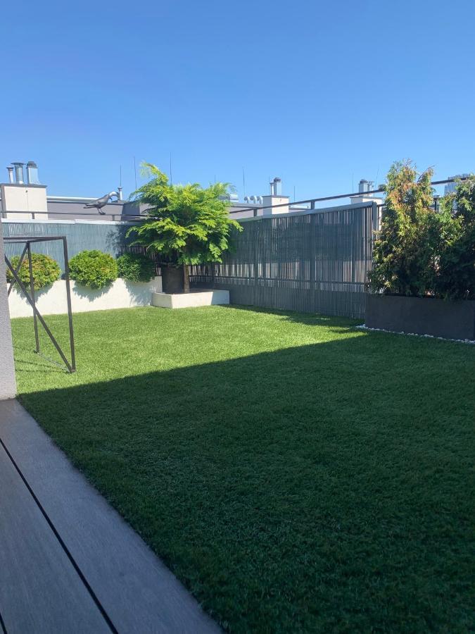 Ekskluzywny Penthouse Z Ogrodem W Centrum Lodzi Esterno foto