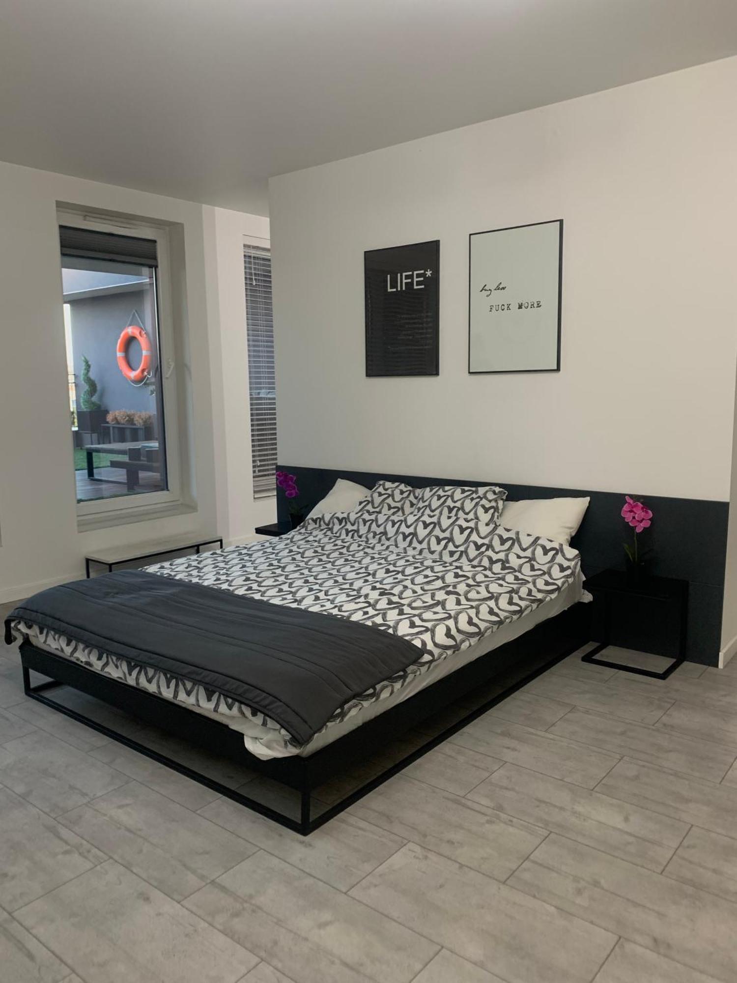 Ekskluzywny Penthouse Z Ogrodem W Centrum Lodzi Esterno foto